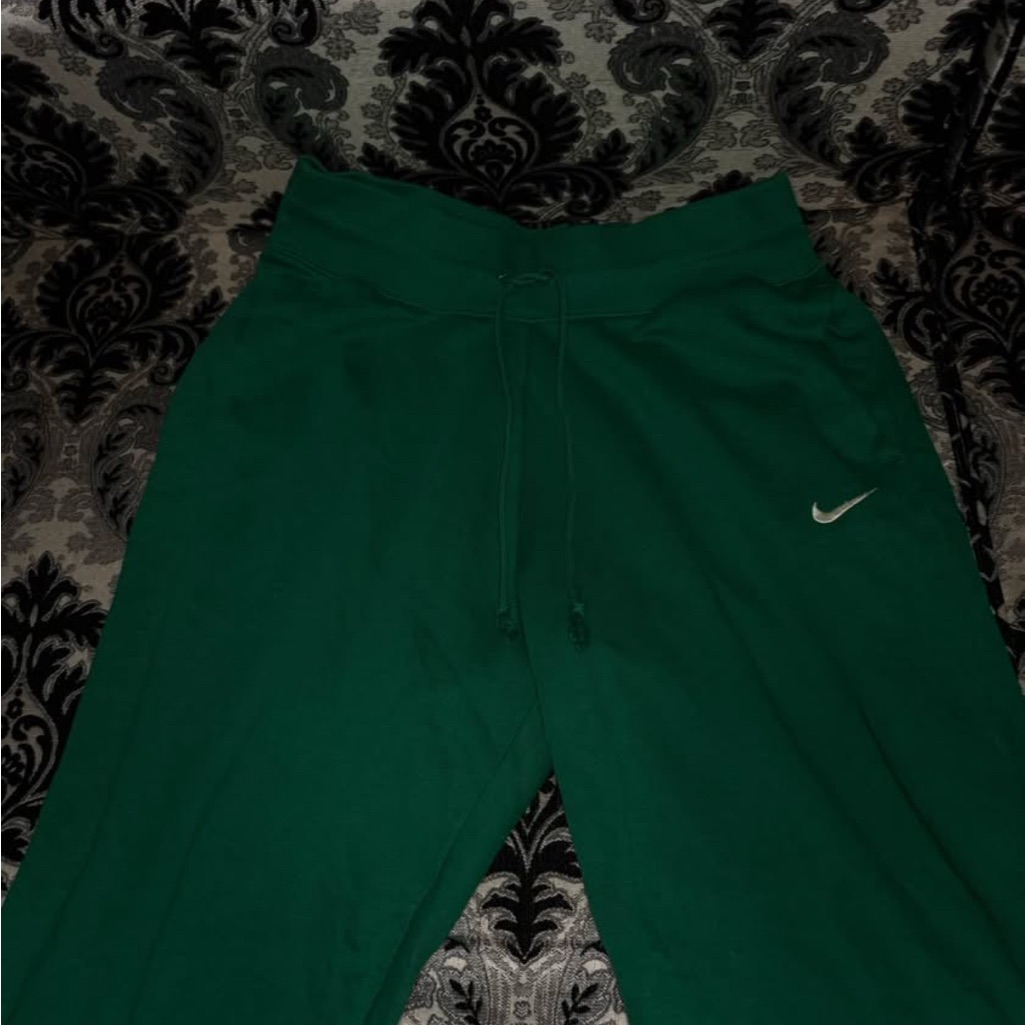 Nike Mens Green Sweatpants Notica